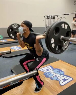 Method Man Instagram - Did somebody say leg day? It’s the Buckets for me! (iykyk). Half the ppl saying it, don’t even workout … the other half try to kill your motivation.. but I ain’t dead and I ain’t stopped yet.. MOTIVATION! FYI: my mask my business ..mind yours! !Repost from @ticalathletics
•
THIS HOW WE END THE WEEK ‼️

WWW.TICALATHLETICS.COM
#420 #NATTYLIFE #RERACKYOURWEIGHTS #MOTIVATION  #TICALATHLETICS #INSPIRATION #GAINZ #RXWATER  #IRONLUNG #TICAL #METHODMAN #JOHNNYBLAZE #HOTNIKKEL #TICALOFFICIAL #HIPHOP #VEINGANG #IIFYM #MACROLIFE #GYM #ART #FITNESS #GRAFFITI #SINY  #NYC #BENCHPRESS #SQUATS #DEADLIFT #GYMLIFE  #BLACKOWNEDBUSINESS