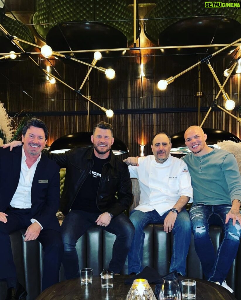 Michael Bisping Instagram - Always a great experience at @barrysprime Big thanks to @chefbarryb and @richardwilk for always looking after @lionheartasmith and I. Oh and that Derek the owner of @circalasvegas getting to grips with us both 😂 Fremont Street Experience