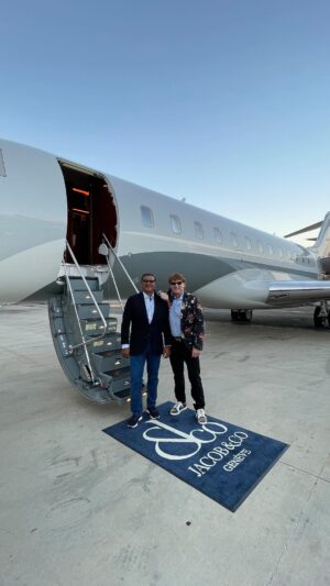 Michael Blakey Instagram - New YouTube video is live !
This is a very special episode …
My dear friend Jacob Arabo founder of @jacobandco flew in to Los Angeles on a beautiful Global Express private jet to show me some absolutely amazing new and innovative watches.
You’re not going to want to miss this one !
Click the link in my bio to watch this fabulous video 🎥
~~~~~~~~~~
In it to win it !
~~~~~~~~~~

#producermichael #inittowinit #watch #richardmille #rolex #patekphilippe #audemarspiguet  #richardmille #wristgame #patek #jacobandco #privatejet #globalexpress #losangeles