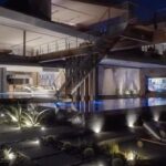 Michael Blakey Instagram - New YouTube video is live ! In today’s episode we tour the most expensive house that’s ever sold in Las Vegas, Nevada! Th home is absolutely gorgeous and is designed to make you feel like you are living outside… Click the link in my bio to watch the video 🎥 ~~~~~~~~~~ In it to win it ! ~~~~~~~~~~ #producermichael #inittowinit #mansion #home #lasvegas #sincity #whathappensinvegas #blueheron #extraordinary