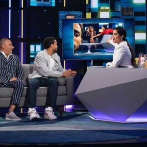 Michael Ealy Instagram - Dont miss three the hard way tonight on @latewithlilly 
12:35am aka late but it's so much fun!
S/o to @russellpeters for rockin this suit!
@stumptownabc