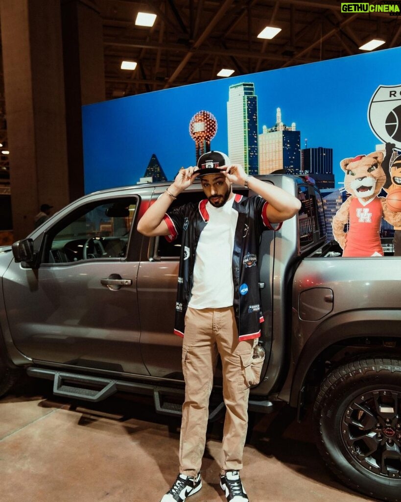 Michael Evans Behling Instagram - Successful Final Four Weekend with Nissan! Maybe we will see you next year? 👀 #nissanpartner Dallas, Texas