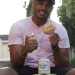 Michael Evans Behling Instagram - 👀GIVEAWAY👀 Donut candle is almost here! I’m rocking with some hometown friends, @bossypantscandle and you know what scent I had to go with! 🍩 You can snag your own on 2/3 11am EST at bossypantscandle.com To enter the giveaway: -Like & Save this post! -Follow @bossypantscandle -Tag a friend in the comments -Share to story for an extra entry 👀 -Giveaway ends 2/2 6pm EST Giving away 8 candles :) Los Angeles, California