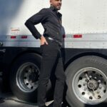 Michael Evans Behling Instagram - New episodes tonight 8pm. HC 9pm. Warner Bros. Entertainment