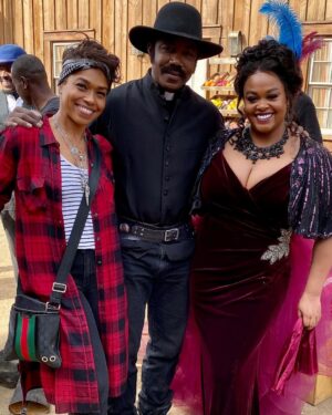 Michael Jai White Instagram - Some behind the scenes of #outlawjohnnyblack coming to THEATERS ONLY SEPTEMBER 15th! 🎥🎬🍿🤠 #michaeljaiwhite #director #action #western #martialarts #drama #film #comingsoon #movies #samuelgoldwyn #newrelease
