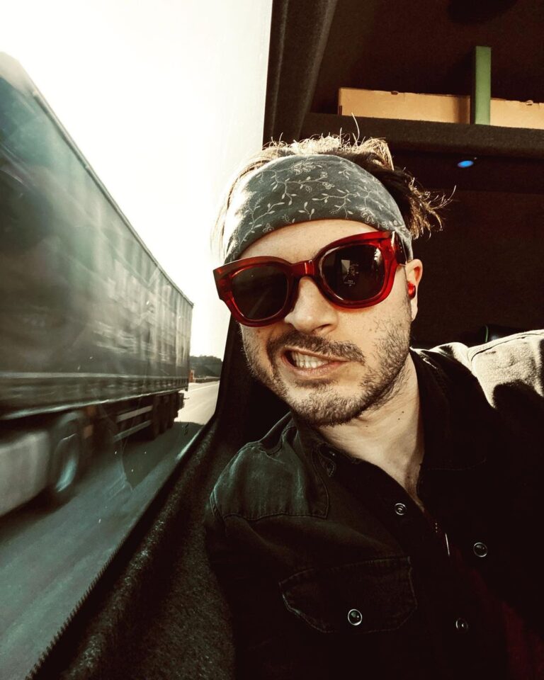 Michael Malarkey Instagram - first day off on the #straystour thank you for a wonderful show, berlin! on the long road to warsaw see you tomorrow fam x ✨✨✨✨✨✨✨✨✨✨✨ REMAINING DATES: 24 Warsaw, Poglos 25 Prague, Cafe V Lese 26 Budapest, Durer Kert 27 Vienna, B72 29 Milan, Biko 30 Munich, Strom 31 Cologne, Luxor April 2022 2 Amsterdam, Melkweg Upstairs TICKET LINK IN BIO