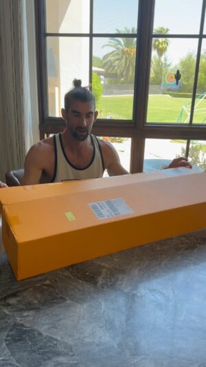 Michael Phelps Instagram - Thanks @scottycameron !! I’m speechless.  #giddyup 
Let’s drip in some putts!