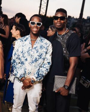 Micheal Ward Instagram - PFW was a mad ting I can’t lie 🔥

Thanks @louisvuitton and @pharrell for having me 👊🏾