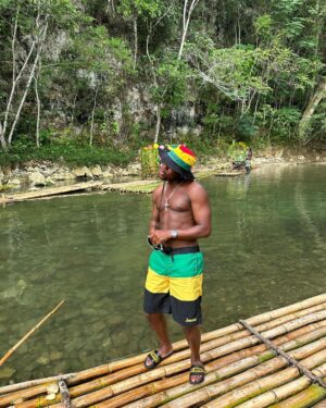 Micheal Ward Instagram - No place like home. Nothing like family 🇯🇲