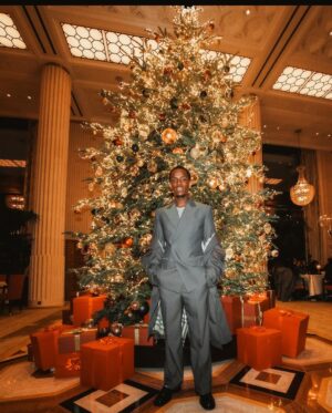 Micheal Ward Instagram - Just wul a likkle vibes a di British Fashion Awards.

Thank you @burberry @britishfashioncouncil for an amazing night.