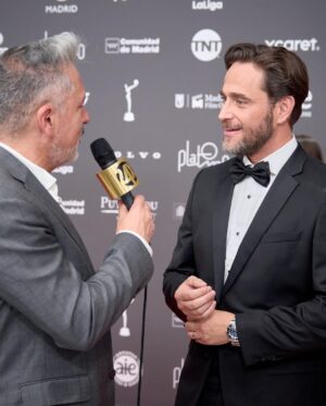 Michel Brown Instagram - Recuerdos de un a buena noche !!!
Gracias @premios_platino @lula_duhalde @granviacomunica 🎙️🎭🎉