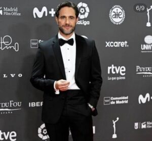 Michel Brown Instagram - Gracias @premios_platino @granviacomunica @lula_duhalde por tremenda noche !!
@boss #hugoboss