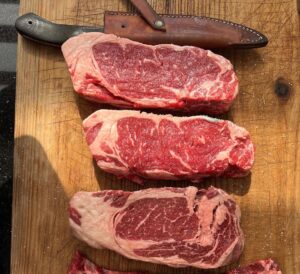 Michel Brown Instagram - Domingo proteico!! 
Mi deporte favorito 
🥩🥩🥩🥩🥩🥩🥩