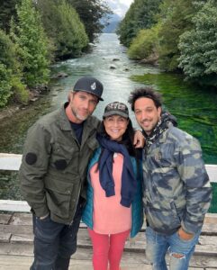 Michel Brown Instagram - Langosturapower!!! @margaritamparra @juancamilomunozparra @nicolasbrowarnik @july.ayr @azul.lpa @silvibei54