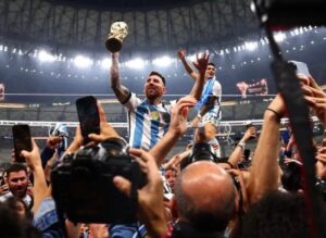 Michel Brown Instagram - Gracias selección por esta alegría tan inmensa, dejaron la piel y ahí el resultado !!!!!
Argentina campeona del mundo 🏆🏆🏆🏆🏆🏆🏆🏆🏆🏆🏆
Vamos argentina carajo !!!!!!
#campeonesdelmundo #qatar#mundial#lajetallenadesonrisas