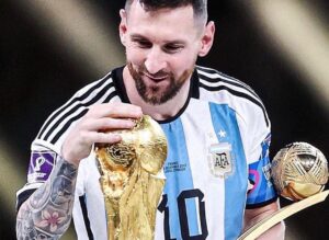 Michel Brown Instagram - Gracias selección por esta alegría tan inmensa, dejaron la piel y ahí el resultado !!!!!
Argentina campeona del mundo 🏆🏆🏆🏆🏆🏆🏆🏆🏆🏆🏆
Vamos argentina carajo !!!!!!
#campeonesdelmundo #qatar#mundial#lajetallenadesonrisas