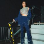 Michelle Dee Instagram - NOYPI!! 🫡🖤🇵🇭 #ootdee Wearing @cheetahriverastudio @justbonita8 @lunabydrakedustin Style @ryujishiomitsu @teamryujishiomitsu Face @davequiambao_ Hair @nellyseboy Associate stylists @kurtabonal @shera.png #DeeSpecialAppearance #ABSCBNChristmasSpecial2023 #michelledee #mmd #mmdverse Araneta Coliseum