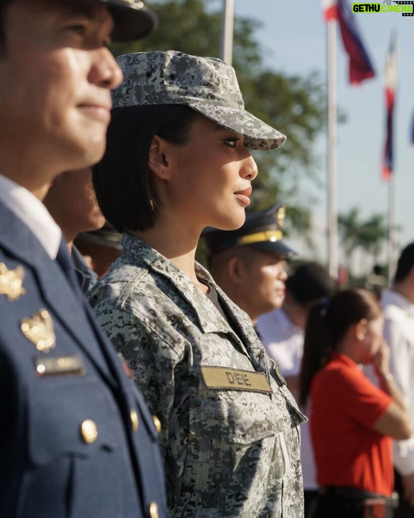 Michelle Dee Instagram - To stand in solidarity at the #StopAndSalute ceremony as your Miss Universe Philippines and as Sergeant Michelle Marquez Dee was a moment of love & pride. 🇵🇭 To the youth, let this be a testament to the power of service. Serving as a public figure, an Air Force reservist and as someone who proudly raised our flag at Miss Universe, it was truly an honor to be the ONLY woman in uniform standing proudly alongside 40 uniformed soldiers. 🫡 I hope this serves as a message, to embrace our roles, no matter how big or small, in shaping our nation’s future. It’s our collective effort, passion, and dedication that make the Philippines a remarkable place to call home. To the youth, dream boldly, act with purpose, and carry the Filipino spirit wherever you go. Together, we can make a difference, one salute at a time. #FILIPINAS #BAYANIHAN 🇵🇭 #mmd #michelledee
