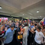 Michelle Dee Instagram - Feels good to be back home. 🇵🇭 with or without the crown, all of you made me feel like I was a winner. Last night was so overwhelming! All I could feel was so much love and support from all of you. It was definitely not an easy road to get to this point but everything was well worth it! Madami pa tayo pagdadaanan and I can’t wait to bring you along the ride with me. 🖤 mahal na mahal ko kayo #FILIPINAS Maraming Salamat. 🙏🏻🇵🇭 sobrang nakakataba ng puso 🥹 I can’t wait to see you all soon at the parade! (credits to the owners) #michelledee #mmd #mmdverse #wmmmo #DEEPATAPOS #dee5tiny Philippines