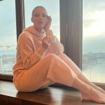 Michelle Hunziker Instagram - Prima tappa Basel! Che città spettacolare! Romantica, piena di Arte, mercatini di Natale, profumi di cannella e gente sorridente…e il viaggio continua! @myswitzerlandit @baselswitzerland @fondationbeyeler #inlovewithswitzerland @grandhotellestroisrois #management @gra69 #hairmakeup @laurabarenghi #stylist @susanna_ausoni #❤️ @christina_glaeser Pic by @elenabenvenuto__