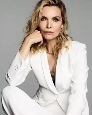 Michelle Pfeiffer Instagram - One of my favorite cover stories working with one of my favorite editors and human beings, the incomparable Laura Brown.❤️