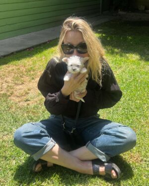 Michelle Pfeiffer Instagram - Say hello to Dot, Bella’s new little sister. Thank you @tobiessmalldogrescue for this very special girl.💕🐾