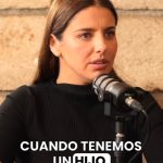 Michelle Renaud Instagram - Tus hij@s siempre van primero, no importa la situación que estés atravesando 😌 es nuestro sagrado deber como mamá o papá. Tener la madurez de separar la relación con tu ex pareja y no "vengarte" tratando de estropear, a través de tus hij@s, la nueva relación que puede tener, máxime cuando se está dando con personas que l@s tratan con respeto y les cuidan. ¿Te ha tocado vivir una situación similar? ¿Cómo lo has resuelto? Cuéntanos en los comentarios 👇🏼 Ep.1 🎧 Construyendo una Familia Ft. Michelle Renaud - Enlace 🔗 en el Perfil 🙌🏼 #melateserhumano #divorcio #pareja #amor #hijos #paternidad #maternidad