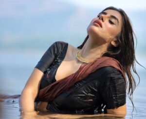 Miesha Saakshi Iyer Instagram - Kadal 🌊