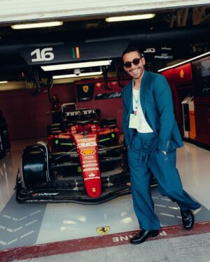 Miguel Ángel Silvestre Instagram - Getting ready @miguelangelsilvestre? 😉 

#MexicoGP #F1