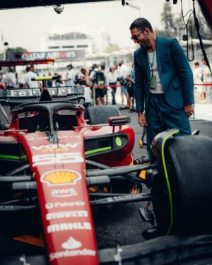 Miguel Ángel Silvestre Instagram - Getting ready @miguelangelsilvestre? 😉 

#MexicoGP #F1