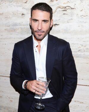 Miguel Ángel Silvestre Instagram - Celebrando el 75 aniversario de #serpenti @bulgari 
Dressed by @giorgioarmani