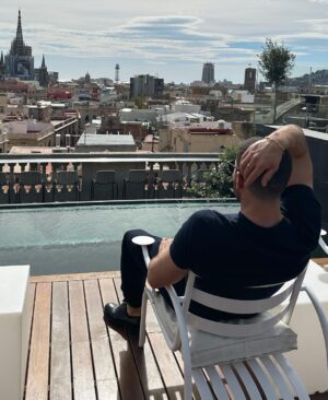 Miguel Ángel Silvestre Instagram - Barcelona💥❤️