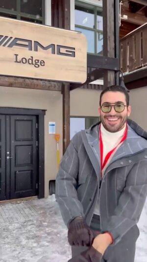 Miguel Ángel Silvestre Instagram - Una experiencia inolvidable en Suecia con  @mercedesamg 
Thank you @maroengel such a privilege to be taught by you on how to drive on ice. 
Thanks @maximilian_goetz  @luci_trefz 
@mbenzespana 
#theamgexperience