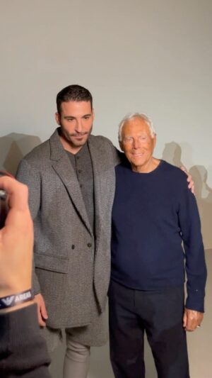 Miguel Ángel Silvestre Instagram - Getting ready from @armanihotel_milano for @emporioarmani 
@giorgioarmani 
@r0b3rtina_