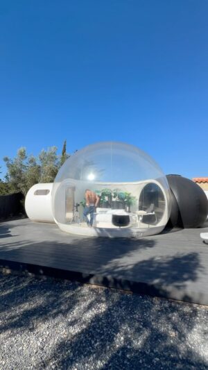Miguel Ángel Silvestre Instagram - Ven a Castellón a visitar una de las artes rupestres más antiguas de Europa. 
@turismodecastellon  #turismodecastellon #valltorta  #museovalltorta 
@laboratoriodeideas.es