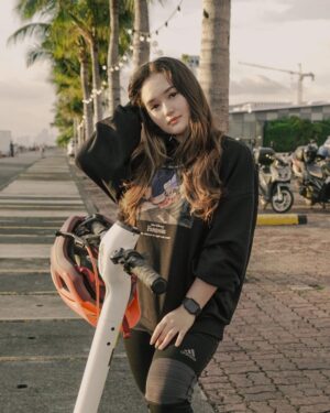 Mika Dela Cruz Instagram - Days where I get to stroll with my UCM LS2 electric scooter are my favorite ones!!

The chance go outdoors, smell the fresh air, see nature and take on new adventures all make me the happiest kid since these are the things that I really miss doing in our new normal. It’s important that we take care of both our mental and physical health during this pandemic and cruising on my scooter is my fun way of doing that!! 🤗🌈🛴

#IRIDEUCM #ZeroCarbonFun #UCMELife @ucmelife