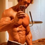 Mike O’Hearn Instagram – 30 Day Blitz volume 2 

Link in bio 

Getting ready for Christmas 🎄 and new Years 🐺⚔️❤️ 

Will be in my best shape of my life Your Mom’s House