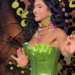 Mileide Mihaile Instagram - Um dump mais do que especial, diretamente de Duque de Caxias, do nosso ensaio geral, com os momentos que mais amei ontem. E sábado, vamos brilhar no nosso ensaio técnico na Sapucaí. Vocês estão mais do que convidados para participarem desse momento único! ❤️💚 #CarnavalDaMileide Rio de Janeiro, Rio de Janeiro