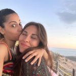 Mina El Hammani Instagram - Feliz cumpleaños a mi hermanita bonita🌹 Tengo mucha suerte de tenerte a mi lado cada día✨eres el ser humano más bonito y bueno que conozco. Gracias por estar siempre y afrontar todos los momentos con serenidad y una sonrisa. Eres la mejor hermana mayor que podría soñar 🤍 Te quiero ♾ ❤️ ❤️❤️❤️❤️❤️❤️❤️❤️❤️❤️