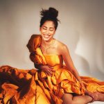 Mina El Hammani Instagram - Fantasía de fotos y de equipo ♥️♥️♥️♥️ Gracias siempre @neo2_magazine 💥 Fotografía @avanstokkum Realización @danielagtzgzz Entrevista @rodrigodiaz_r Maquillaje  @sofia.camarenaa @chanel.beauty @one__offartists offartists Peluquería @yosbaute para Goldwell de @one__offartists Vídeo @thefeelms Producción + Editor RAMÓN FANO @mongomeri Retoque Digital @_alphaestudio Asistente Fotografía piogarciaphoto Asistente Estilismo  @caterinapascual Asistente Peluquería @monik.rsoto Estudio @espacio_floreta_ @bulgari @monica_msi @sofiapedroche