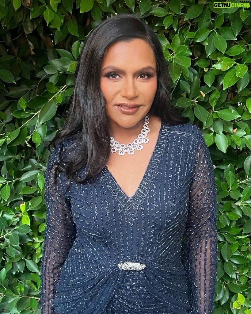 Mindy Kaling Instagram - Is it even Diwali without @falgunishanepeacockindia @falgunipeacock? I love wearing their stunning creations, especially during the festive season. Their talent is matched only by their generosity! And complimenting it all is my perfect @sethicouture jewels. I feel lucky and proud to be able to rep such accomplished Indian brands. I hope your Diwali 🪔 is filled with much needed light ✨and love ❤️