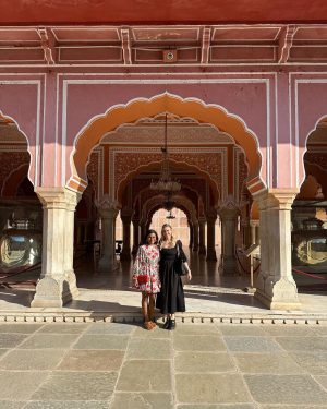 Mindy Kaling Instagram - The Pink City