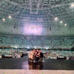 Minho Instagram - SHINee is BACK. . . . . . 잊지못할 추억을 만들어 주셔서 진심으로 감사합니다. 함께 고생해주신 모든 스텝분들에게 다시한번 감사드리고 수고 많으셨습니다! 덕분에 안전하게 무대 할수 있었습니다. 그리고 무대를 가득 채워주신 우리 샤이니월드..... 믿음에 꼭 보답 할수 있도록 노력 하겠습니다. 샤이니는 이제 시작입니다. 그리고 언제나 여러분이 제 희망입니다. KSPO DOME
