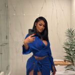 Miracle Watts Instagram – Got Dressed & Got Stood Up…
So here are my mirror pics lol 

Outfit : @miracleskloset