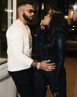 Miracle Watts Instagram - He only for me…
I ain’t gotta be scared that I F*** with him ! 

📷 : @realdeyoung