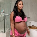 Miracle Watts Instagram - Pretty in Pink 🌸 SET : @miracleskloset I’m wearing a large to secure this A$$$$!!