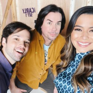 Miranda Cosgrove Instagram - 💙