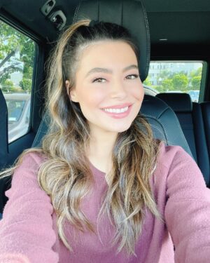 Miranda Cosgrove Instagram - ☀️