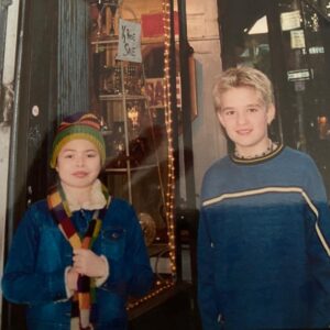 Miranda Cosgrove Instagram - Stunned and saddened by this news today. The world lost an amazing soul. I’ll always remember your spirit and how kind you were to me. I’ll never forget all the memories. You’ll always be missed Kevin.
