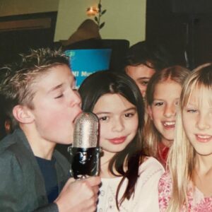 Miranda Cosgrove Instagram - Stunned and saddened by this news today. The world lost an amazing soul. I’ll always remember your spirit and how kind you were to me. I’ll never forget all the memories. You’ll always be missed Kevin.